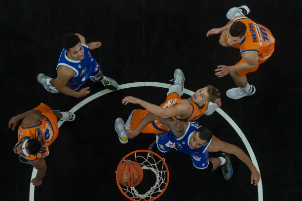 是整体配合 是整体配合